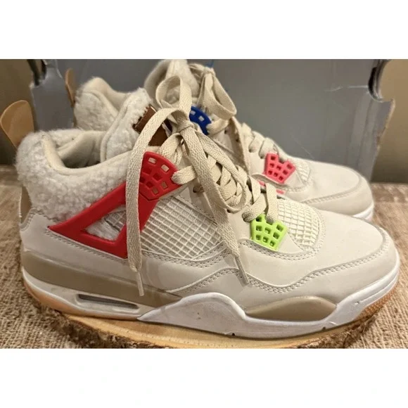 Air Jordan 4‎ Retro Where the Wild Things Are DCO790-103 Sz-8.5